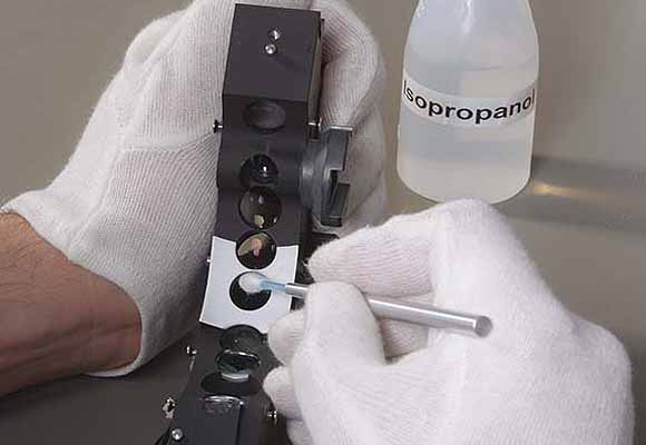 Cleaning-Optics-Web-580x400.jpg
